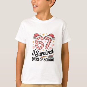 Ich habe 67 Tage Schule überlebt Lustiges Weihnach T-Shirt