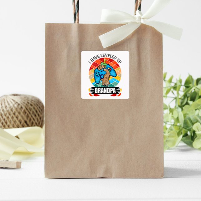 Ich habe bis zum Großvater geebnet Quadratischer Aufkleber (I Have Leveled Up to Grandpa Sticker)