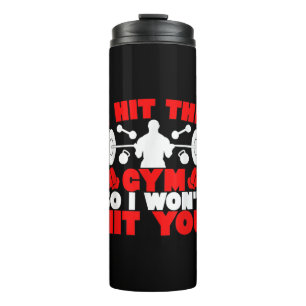 Ich habe den Fitnessraum getroffen, sodass ich auf Thermosbecher