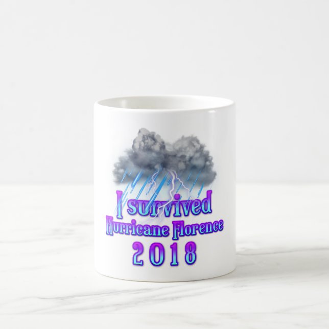 Ich habe den Hurrikan Florenz überlebt Kaffeetasse (Mittel)