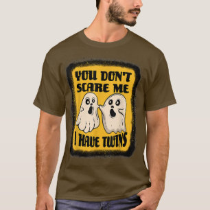 Ich habe zwei lustige Boo Ghost Halloween Kostüme  T-Shirt