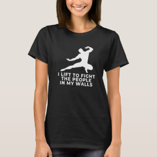 Ich hebe an, um die Leute in meinem Fitnessraum zu T-Shirt