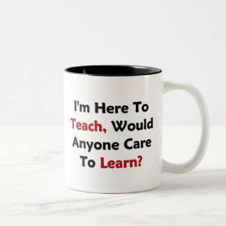 Ich hier sind zu unterrichten, würde jemand sich zweifarbige tasse