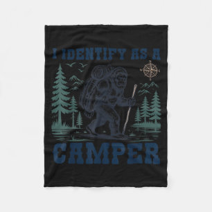 Ich identifiziere mich als Camper Lustiger Bigfoot Fleecedecke
