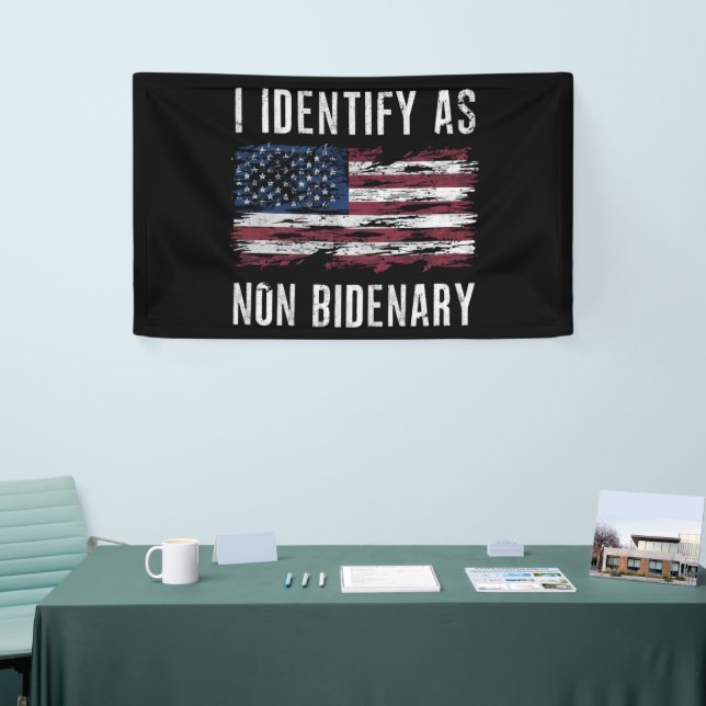 Ich identifiziere mich als nicht-bidenare Patriot- Banner (Messeveranstaltung)
