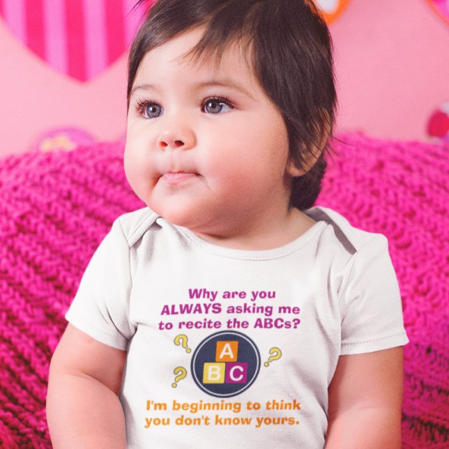 Ich kenne meine ABCs, oder? Baby Strampler (Von Creator hochgeladen)