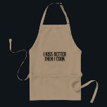 Ich küsse besser dann mich koche | lustige Schürze<br><div class="desc">Ich küsse besser dann mich koche | lustige Schürze für Männer mit Zitat. Coole GRILLEN/,  die Geschenkidee für Männer kochen. Niedliches Geschenk für Kochsvati,  Onkel,  Großvater,  Freund,  männliche Grill-Schürzen des Bruders etc. in der Beige,  Gelb und Weiß.</div>