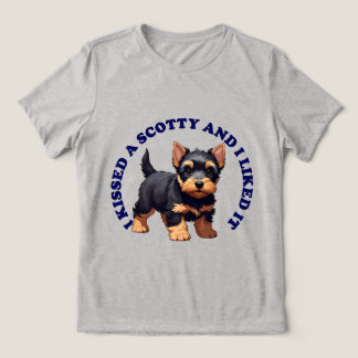 Ich küsste einen Scottish-Terrier-Welpen Tri-Blend Shirt