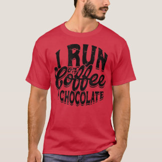 Ich laufe auf Kaffee & SchokoladeCosy Winter Xmas  T-Shirt