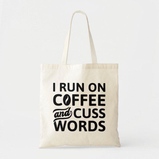 Ich laufe auf Kaffee und schreibe Worte Tragetasche (Vorne)