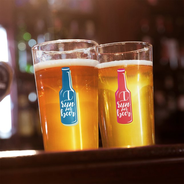 Ich laufe für Bier Fitness Spaß Red Bottle Glas (Von Creator hochgeladen)