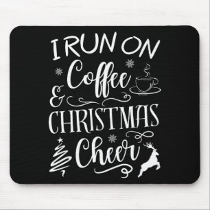 Ich laufe mit Kaffee und Weihnachtsstimmung  Mousepad