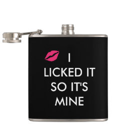 ICH LICKTE ES, ALSO IST ES MIR MIT EINEM Kuss Flachmann