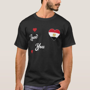 Ich Liebe Ägypten mit ägyptischer Flagge in einem T-Shirt