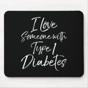 Ich Liebe jemandem mit T-Shirt zur Sensibilisierun Mousepad