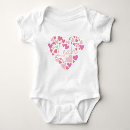 Ich Liebe Leah Herzen in rosa Baby Strampler