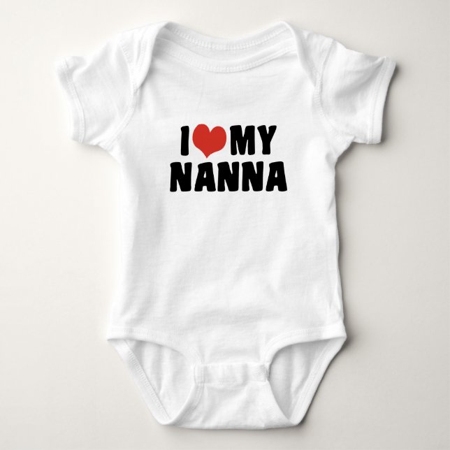 Ich Liebe meine Nanna Baby Strampler (Vorderseite)