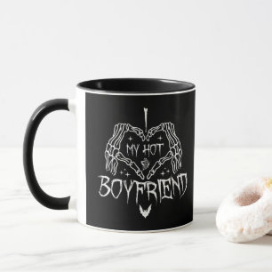 Ich liebe meinen heißen Freund Halloween-Skelett L Tasse