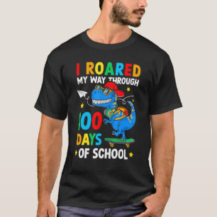 Ich lief durch den 100-tägigen Dinosaurier-Tag T-Shirt