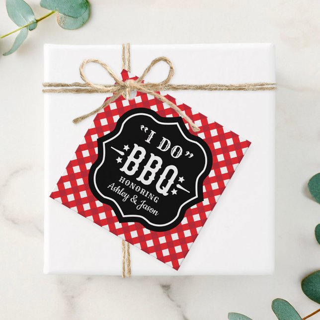 Ich mache GRILLEN Red Gingham Custom Wedding Geschenkanhänger (Von Creator hochgeladen)