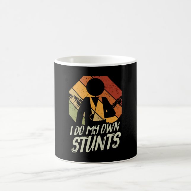 Ich mache meinen eigenen Stunts-Sportunfall Kaffeetasse (Mittel)