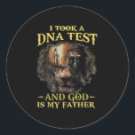 Ich nahm einen DNA-Test und Gott ist mein Vater Li Runder Aufkleber<br><div class="desc">Das ist ein großartiges Geschenk für Ihre Familie,  Freunde,  die Jesus Liebe. Sie werden sich freuen,  dieses Geschenk von Ihnen während der Ferienzeit oder an jedem anderen Tag zu erhalten.</div>