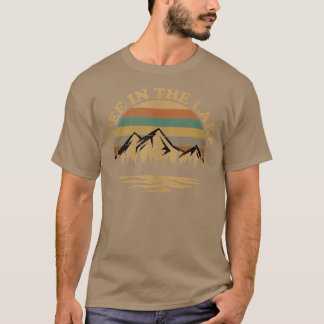 Ich pisse im Camping des Sees, des Urlaubs T-Shirt