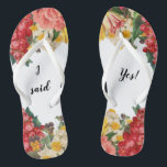 Ich sagte ja! Flip Flops mit bemaltem Blumendesign<br><div class="desc">Der Sommer ist hier und der Strand ruft an,  setzt diese Flip Flops mit wunderschönem Blumendesign auf und lasse jedem von Ihrer Antwort wissen.</div>