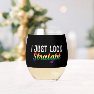 Ich schaue einfach geradeaus LGBT Regenbogen-Stolz Weinglas Ohne Stiel