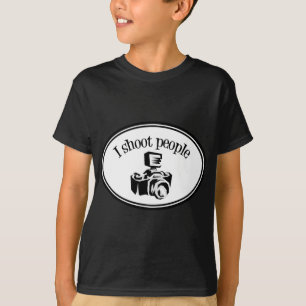 Ich schieße Kamera B&W des Leute-die Retro T-Shirt