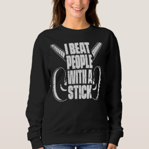 Ich schlage Leute mit einem Rasen-Match-Feld Sweatshirt