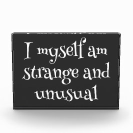 Ich selbst bin seltsam und ungewöhnlich fotoblock