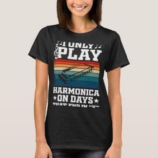 Ich spiele Harmonica nur an Tagen, die in meinem T-Shirt
