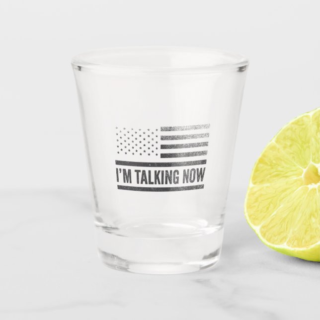 Ich spreche jetzt von Trump Kamala, einer Präsiden Schnapsglas (Vorderseite)