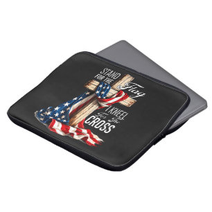 Ich stehe für die Flagge und knie für das Kreuz Laptopschutzhülle