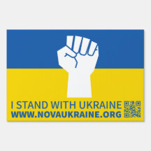 Ich stehe mit dem ukrainischen Yard-Zeichen