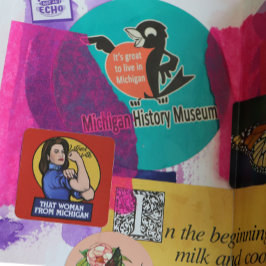 Ich stehe mit dieser Frau aus Michigan da Quadratischer Aufkleber