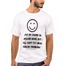 Ich stellte mein Telefon auf das Flugzeugshirt