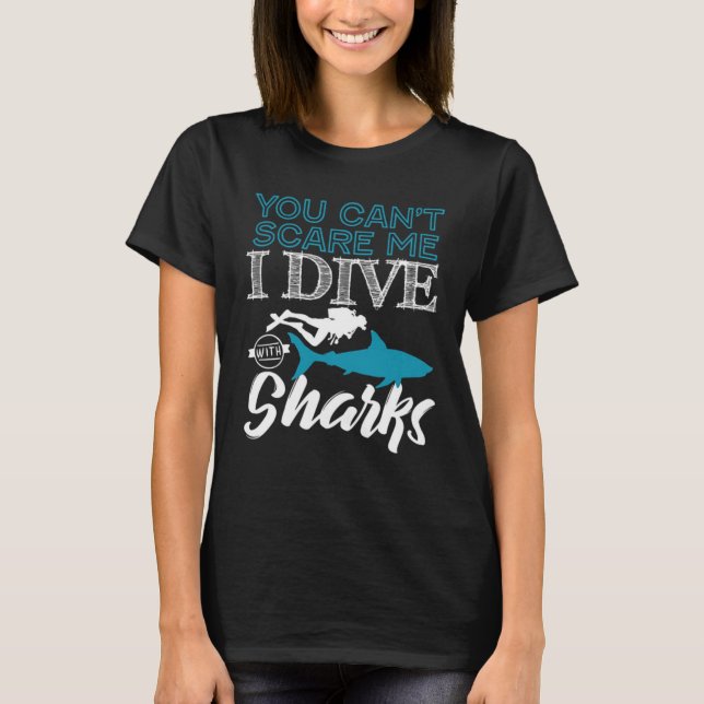 Ich tauche mit Haien T-Shirt (Vorderseite)