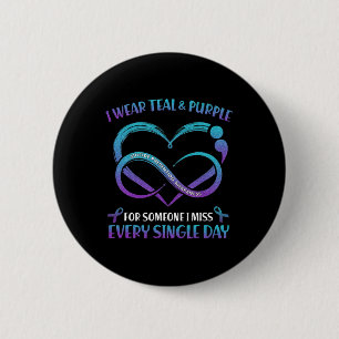 Ich trage Aquamarin und Lila für jemanden, den ich Button