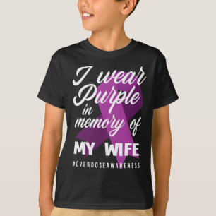 Ich trage Lila im Gedächtnis für meine Ehefrau Übe T-Shirt