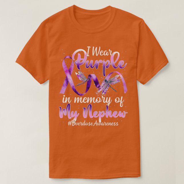 Ich trage Lila in Erinnerung an meine Nephew-Überd T-Shirt (Design vorne)