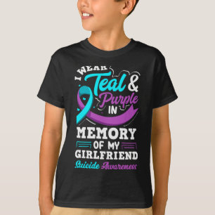 Ich trage Türkis und Lila in Erinnerung an meine F T-Shirt
