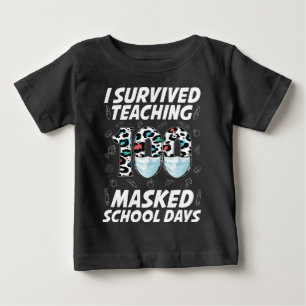 Ich überlebte 100 maskierte Schultage beim Unterri Baby T-shirt
