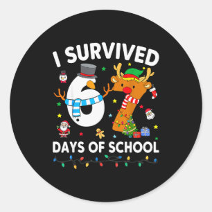 Ich überlebte 67 Tage Schule Lustiges Meme Sechs S Runder Aufkleber