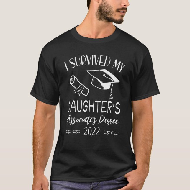 Ich überlebte den Grad 2022 G des Associates meine T-Shirt (Vorderseite)