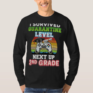 Ich überlebte die Quarantäne als Nächstes bis zum T-Shirt