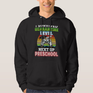 Ich überlebte die Quarantäne als Nächstes vor der Hoodie