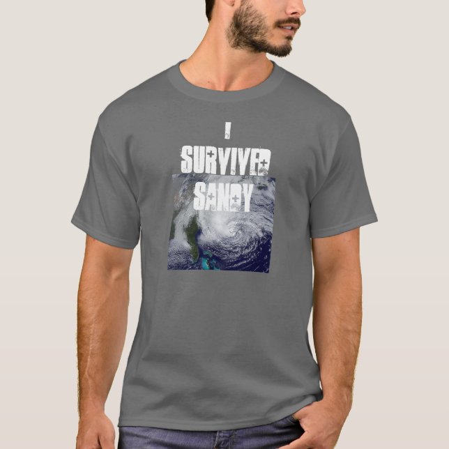 Ich überlebte die T Sandy-Männer T-Shirt (Vorderseite)