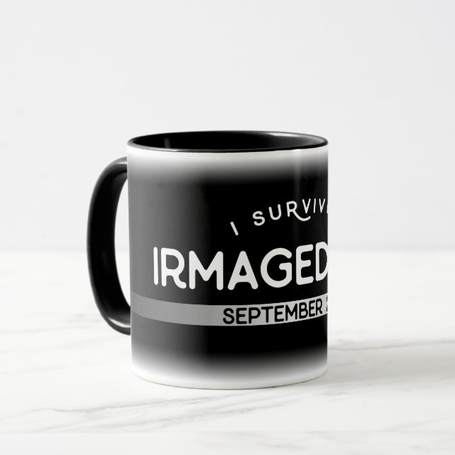 Ich überlebte Irmageddon Tasse (Vorderseite Links)